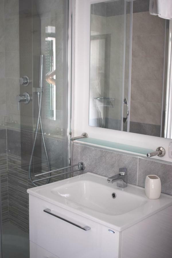 Hotel Il Borgo à Paola Extérieur photo