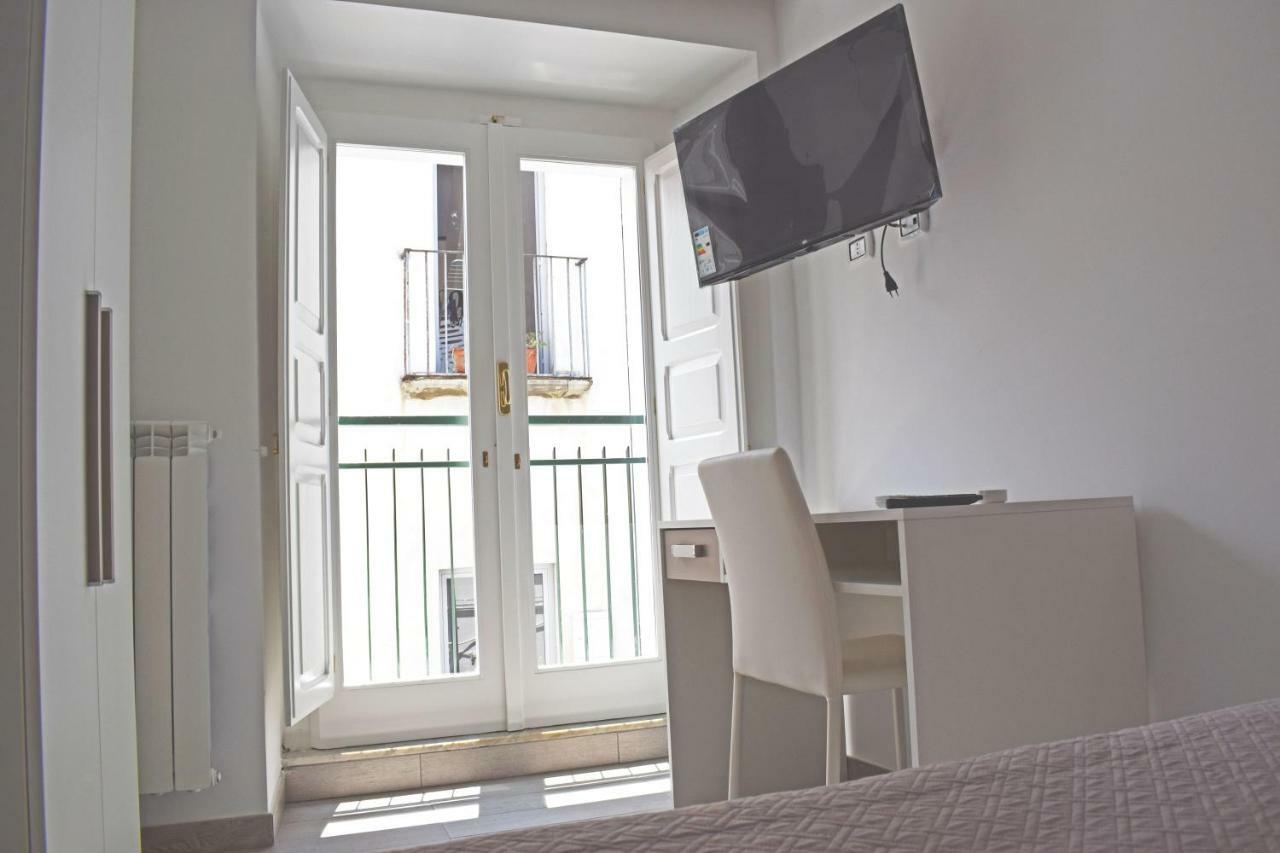 Hotel Il Borgo à Paola Extérieur photo